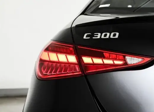 Mercedes-Benz C300 4MATIC 2024